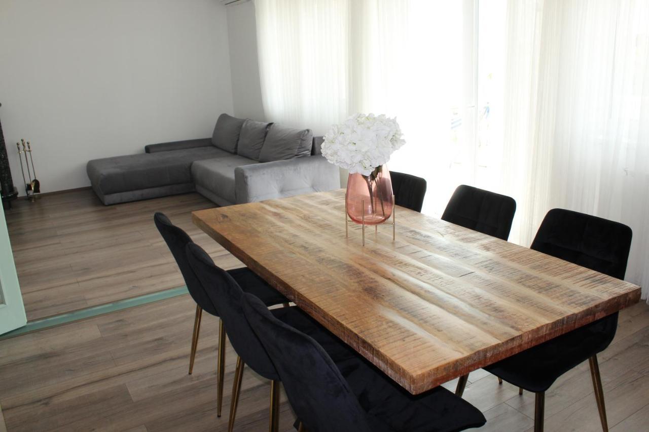 Sunny House Apartman Szeged Exterior foto